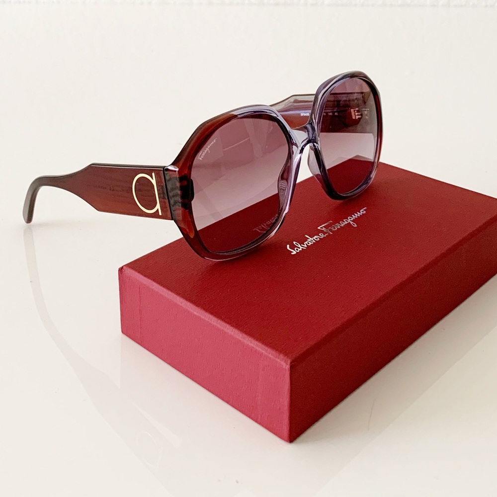 NEW Salvatore Ferragamo Sunglasses - Picture 2 of 14